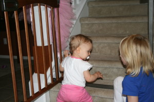 I can't walk, but I can climb the stairs!!!